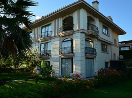 Sea view property in Istanbul villa for sale